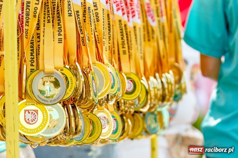 Zdjęcie w galerii na portalu naszraciborz.pl: Wysiłek, litry potu, radość i satysfakcja - oblicza III Rafako Półmaratonu  wiadomości z regionu