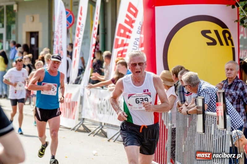 Zdjęcie w galerii na portalu naszraciborz.pl: Wysiłek, litry potu, radość i satysfakcja - oblicza III Rafako Półmaratonu  wiadomości z regionu