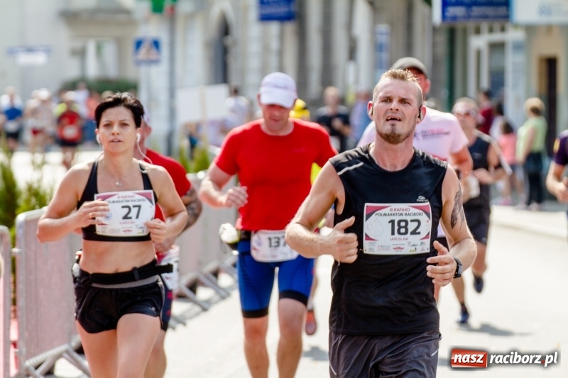 Zdjęcie w galerii na portalu naszraciborz.pl: Wysiłek, litry potu, radość i satysfakcja - oblicza III Rafako Półmaratonu  wiadomości z regionu