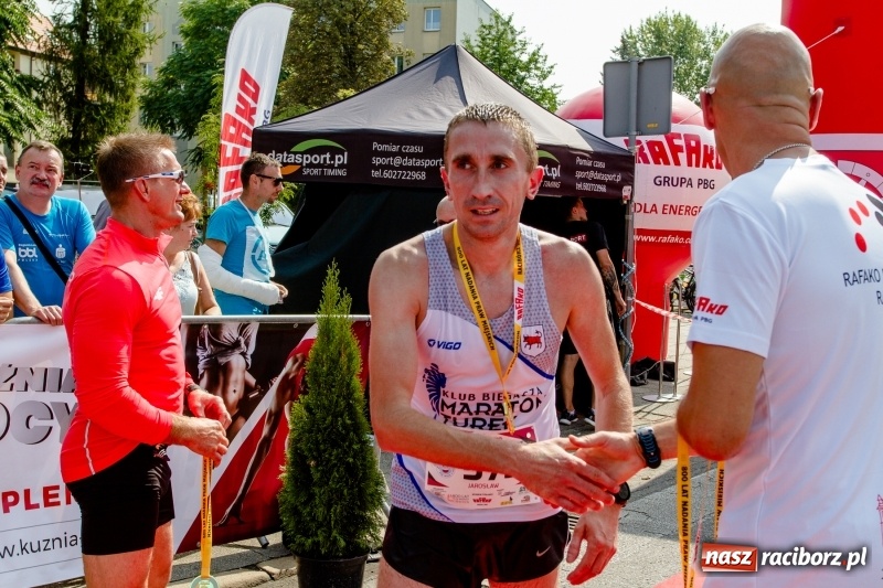Zdjęcie w galerii na portalu naszraciborz.pl: Wysiłek, litry potu, radość i satysfakcja - oblicza III Rafako Półmaratonu  wiadomości z regionu