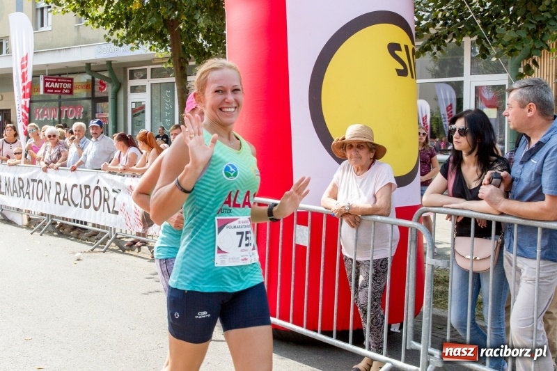 Zdjęcie w galerii na portalu naszraciborz.pl: Wysiłek, litry potu, radość i satysfakcja - oblicza III Rafako Półmaratonu  wiadomości z regionu