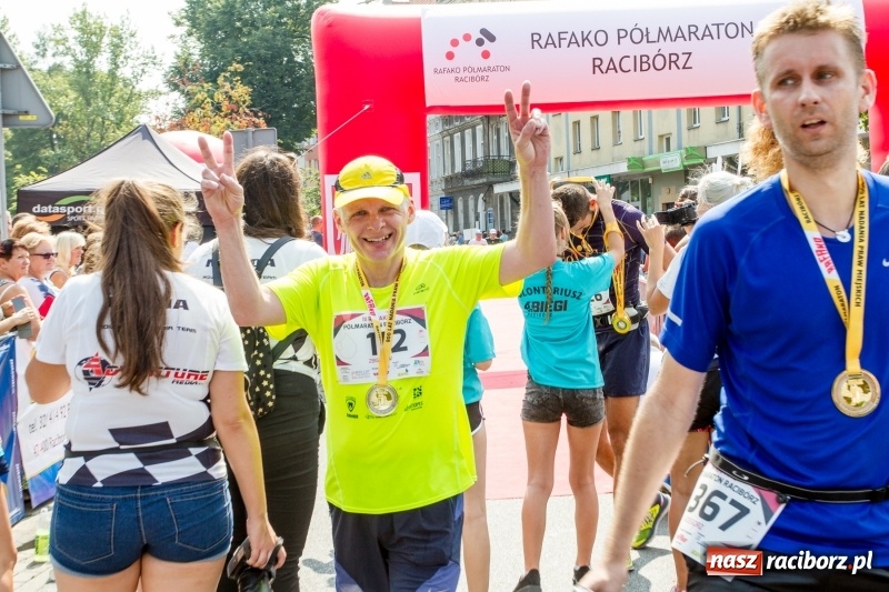 Zdjęcie w galerii na portalu naszraciborz.pl: Wysiłek, litry potu, radość i satysfakcja - oblicza III Rafako Półmaratonu  wiadomości z regionu