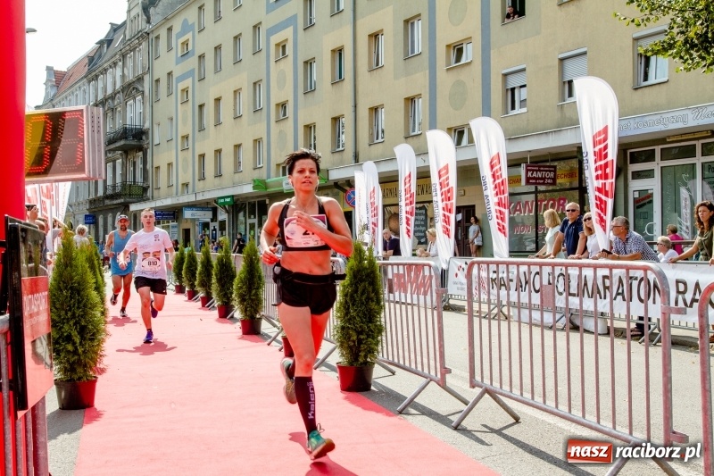 Zdjęcie w galerii na portalu naszraciborz.pl: Wysiłek, litry potu, radość i satysfakcja - oblicza III Rafako Półmaratonu  wiadomości z regionu