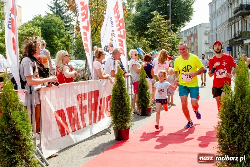 Zdjęcie w galerii na portalu naszraciborz.pl: Wysiłek, litry potu, radość i satysfakcja - oblicza III Rafako Półmaratonu  wiadomości z regionu