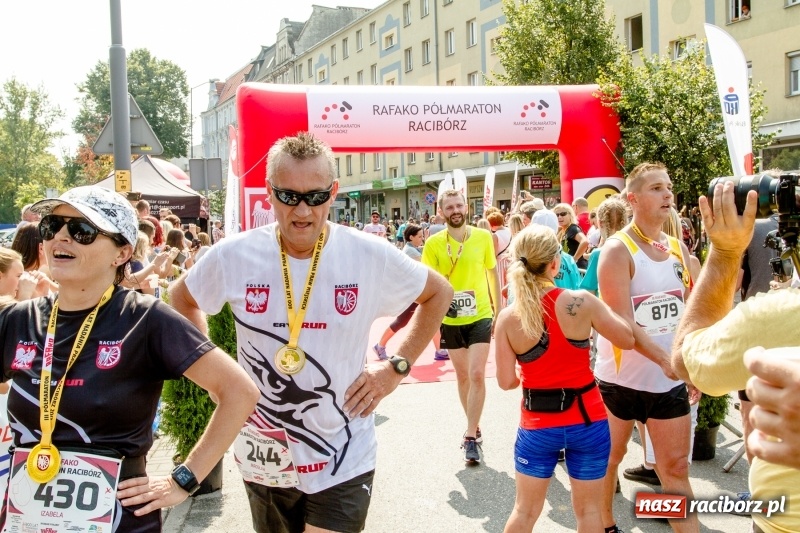 Zdjęcie w galerii na portalu naszraciborz.pl: Wysiłek, litry potu, radość i satysfakcja - oblicza III Rafako Półmaratonu  wiadomości z regionu