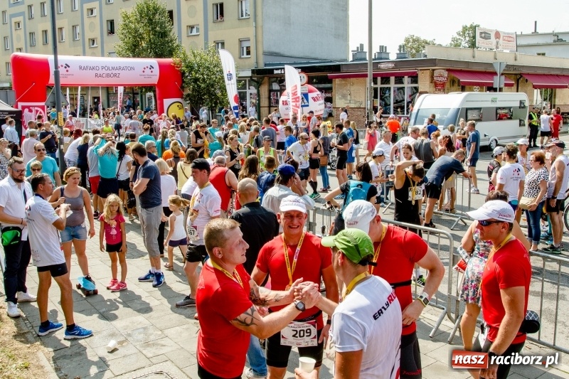 Zdjęcie w galerii na portalu naszraciborz.pl: Wysiłek, litry potu, radość i satysfakcja - oblicza III Rafako Półmaratonu  wiadomości z regionu