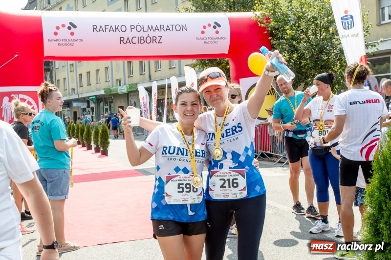 Zdjęcie w galerii na portalu naszraciborz.pl: Wysiłek, litry potu, radość i satysfakcja - oblicza III Rafako Półmaratonu  wiadomości z regionu