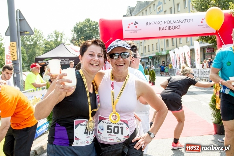 Zdjęcie w galerii na portalu naszraciborz.pl: Wysiłek, litry potu, radość i satysfakcja - oblicza III Rafako Półmaratonu  wiadomości z regionu