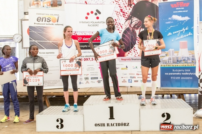 Zdjęcie w galerii na portalu naszraciborz.pl: Wysiłek, litry potu, radość i satysfakcja - oblicza III Rafako Półmaratonu  wiadomości z regionu