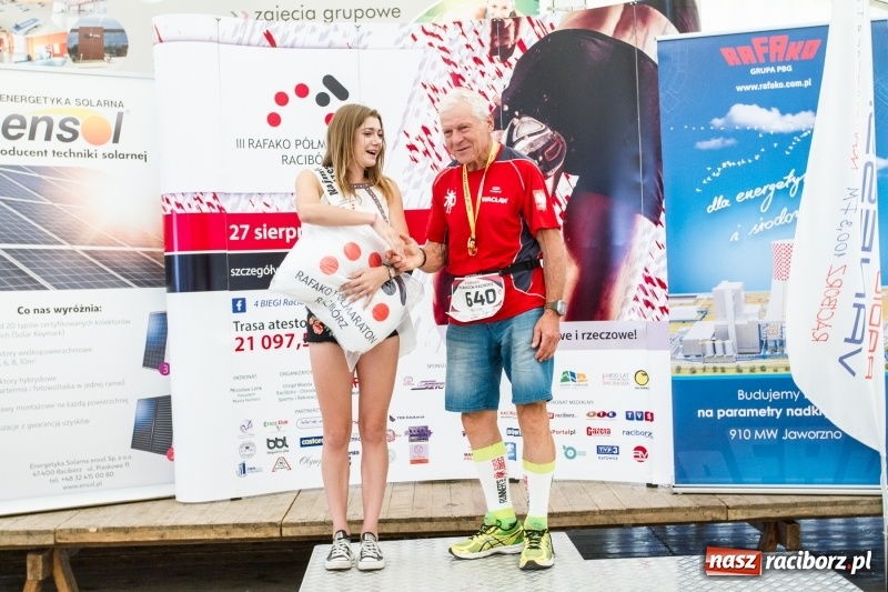 Zdjęcie w galerii na portalu naszraciborz.pl: Wysiłek, litry potu, radość i satysfakcja - oblicza III Rafako Półmaratonu  wiadomości z regionu