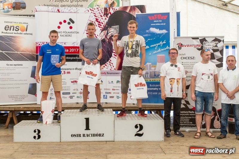 Zdjęcie w galerii na portalu naszraciborz.pl: Wysiłek, litry potu, radość i satysfakcja - oblicza III Rafako Półmaratonu  wiadomości z regionu