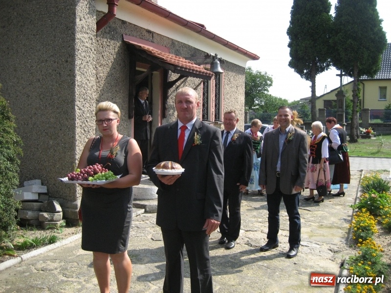 Zdjęcie w galerii na portalu naszraciborz.pl: W Kobyli uroczyście i radośnie świętowano zakończenie tegorocznych żniw wiadomości z regionu