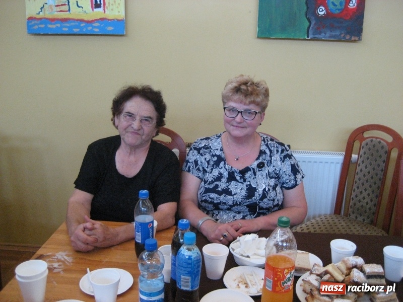 Zdjęcie w galerii na portalu naszraciborz.pl: W Kobyli uroczyście i radośnie świętowano zakończenie tegorocznych żniw wiadomości z regionu