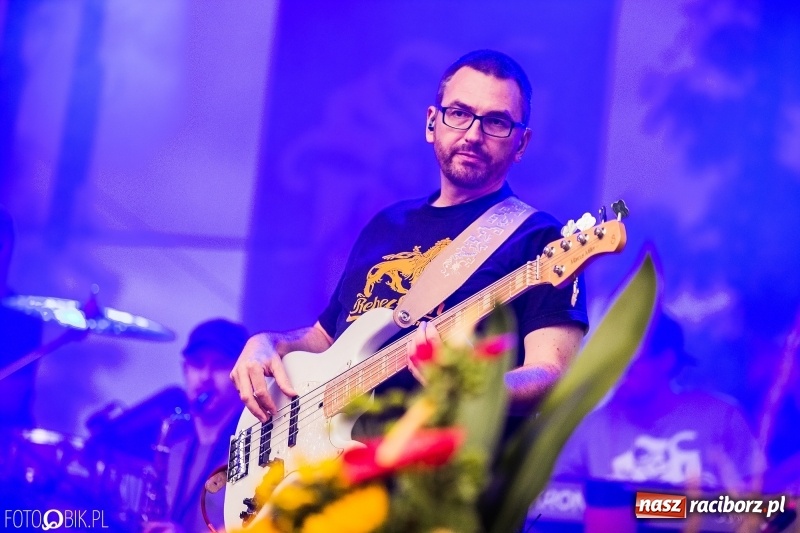 Zdjęcie w galerii na portalu naszraciborz.pl: Kamil Bednarek gwiazdą dożynek wojewódzkich w Tworkowie wiadomości z regionu