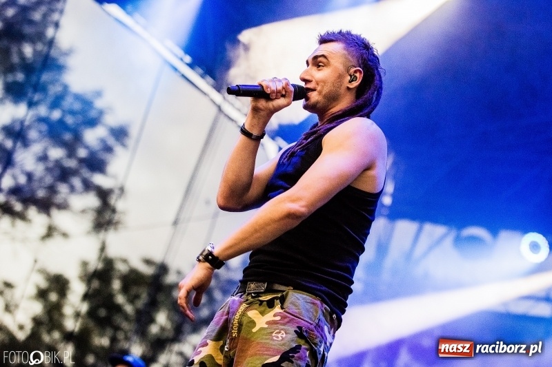 Zdjęcie w galerii na portalu naszraciborz.pl: Kamil Bednarek gwiazdą dożynek wojewódzkich w Tworkowie wiadomości z regionu