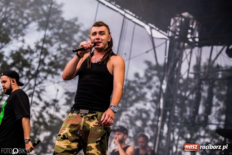 Zdjęcie w galerii na portalu naszraciborz.pl: Kamil Bednarek gwiazdą dożynek wojewódzkich w Tworkowie wiadomości z regionu