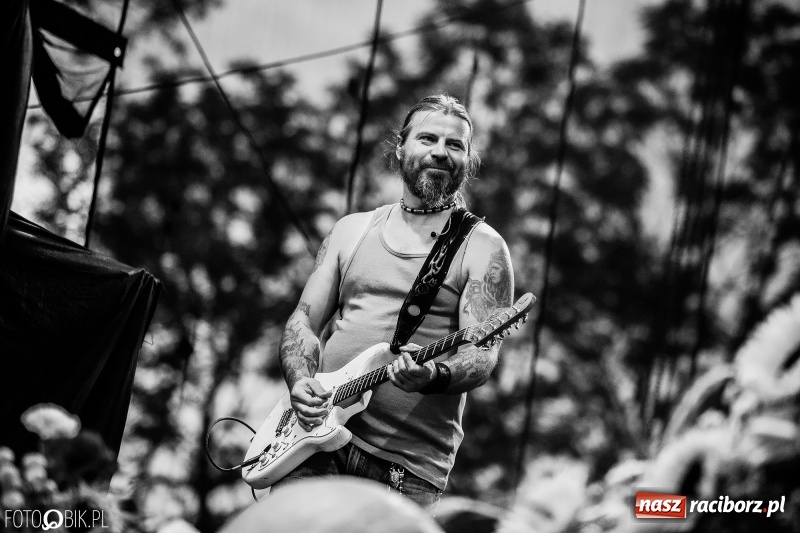 Zdjęcie w galerii na portalu naszraciborz.pl: Kamil Bednarek gwiazdą dożynek wojewódzkich w Tworkowie wiadomości z regionu