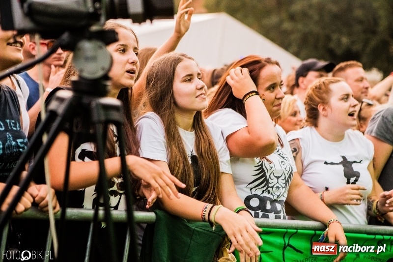 Zdjęcie w galerii na portalu naszraciborz.pl: Kamil Bednarek gwiazdą dożynek wojewódzkich w Tworkowie wiadomości z regionu