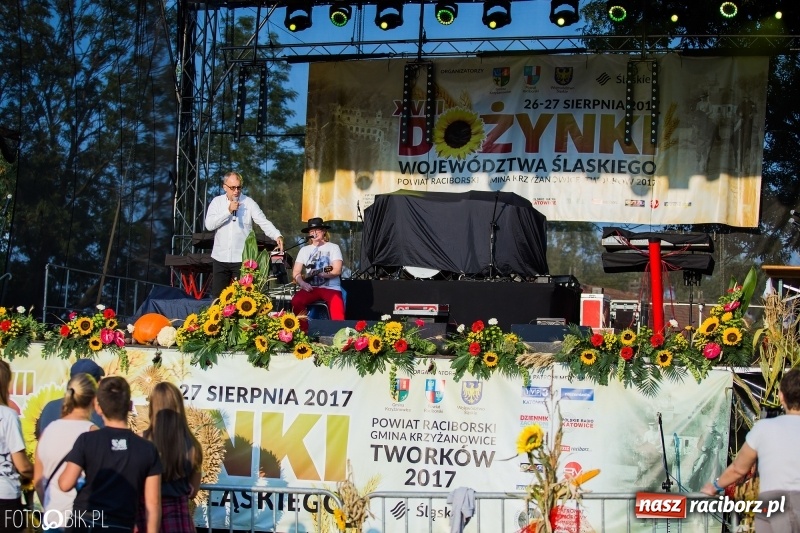 Zdjęcie w galerii na portalu naszraciborz.pl: Kamil Bednarek gwiazdą dożynek wojewódzkich w Tworkowie wiadomości z regionu