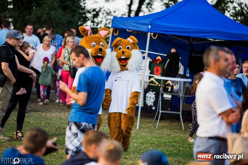 Zdjęcie w galerii na portalu naszraciborz.pl: Kamil Bednarek gwiazdą dożynek wojewódzkich w Tworkowie wiadomości z regionu