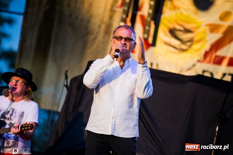 Zdjęcie w galerii na portalu naszraciborz.pl: Kamil Bednarek gwiazdą dożynek wojewódzkich w Tworkowie wiadomości z regionu