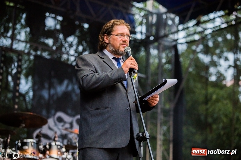 Zdjęcie w galerii na portalu naszraciborz.pl: Kamil Bednarek gwiazdą dożynek wojewódzkich w Tworkowie wiadomości z regionu