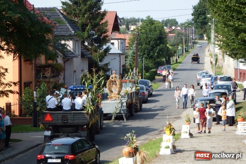 Zdjęcie w galerii na portalu naszraciborz.pl: Dożynki 2017. Lasaki zorganizowały święto plonów dla sławikowskiej parafii  wiadomości z regionu