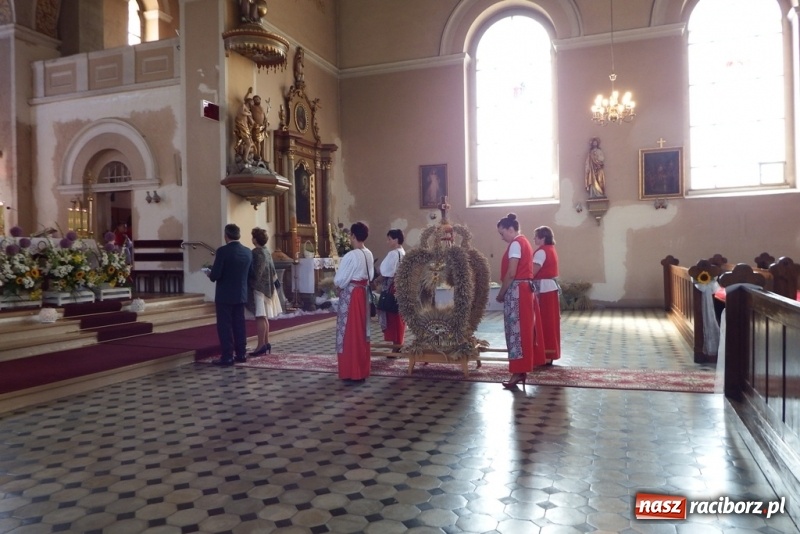 Zdjęcie w galerii na portalu naszraciborz.pl: Dożynki 2017. Lasaki zorganizowały święto plonów dla sławikowskiej parafii  wiadomości z regionu