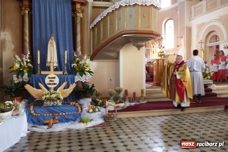 Zdjęcie w galerii na portalu naszraciborz.pl: Dożynki 2017. Lasaki zorganizowały święto plonów dla sławikowskiej parafii  wiadomości z regionu