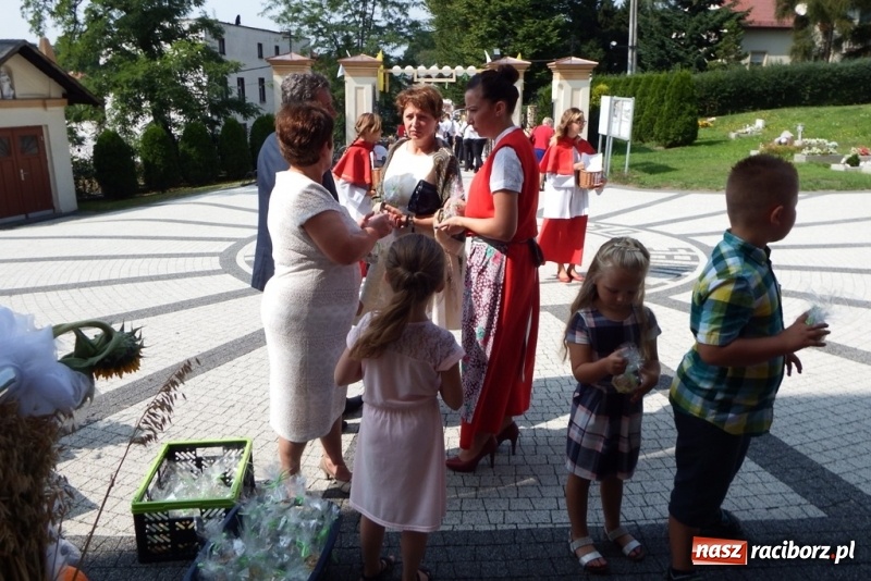 Zdjęcie w galerii na portalu naszraciborz.pl: Dożynki 2017. Lasaki zorganizowały święto plonów dla sławikowskiej parafii  wiadomości z regionu