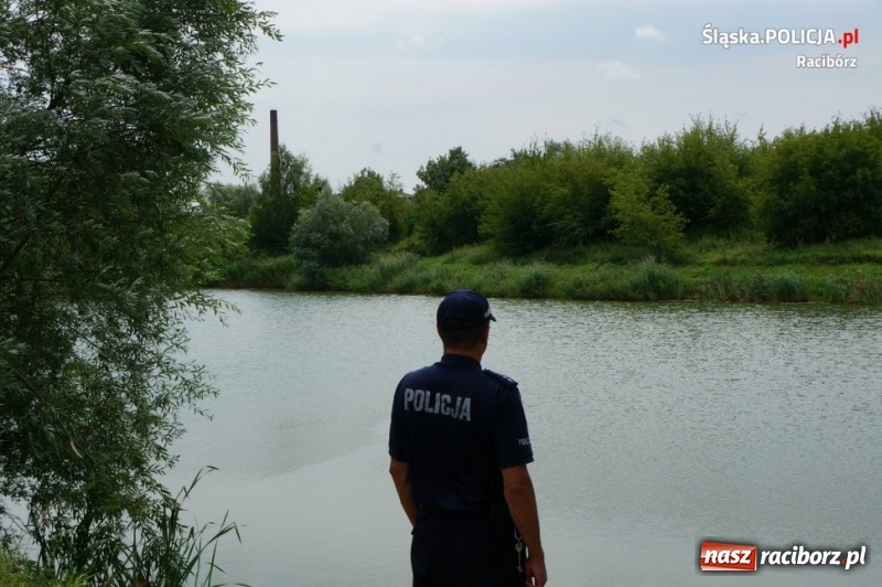 Zdjęcie w galerii na portalu naszraciborz.pl: Raciborscy dzielnicowi i ratownicy WOPR kontrolowali zbiorniki wodne wiadomości z regionu