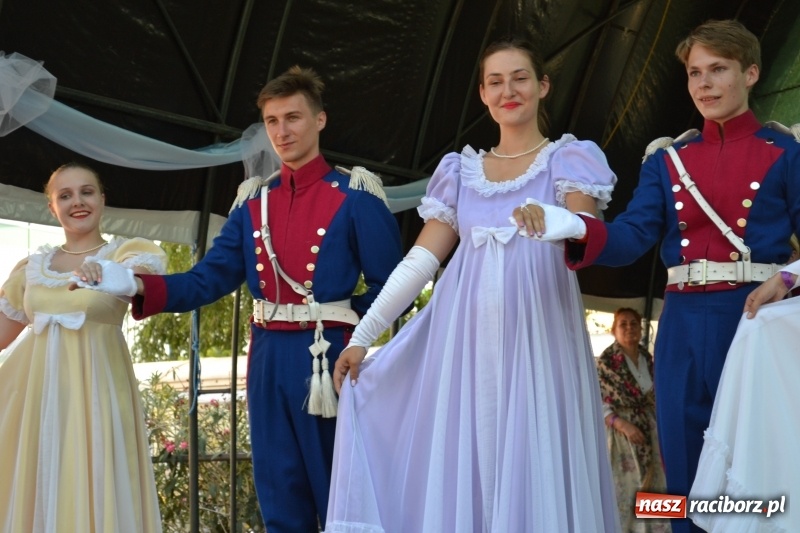 Zdjęcie w galerii na portalu naszraciborz.pl: Zespół Pieśni i Tańca Strzecha promował polski folklor na Węgrzech wiadomości z regionu