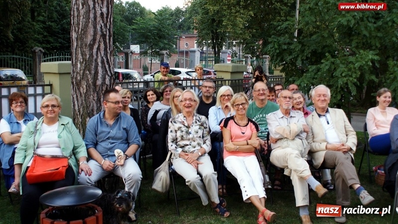 Zdjęcie w galerii na portalu naszraciborz.pl: W kancelarii dyżurnego ruchu Teatru Wodzisławskiej Ulicy  wiadomości z regionu