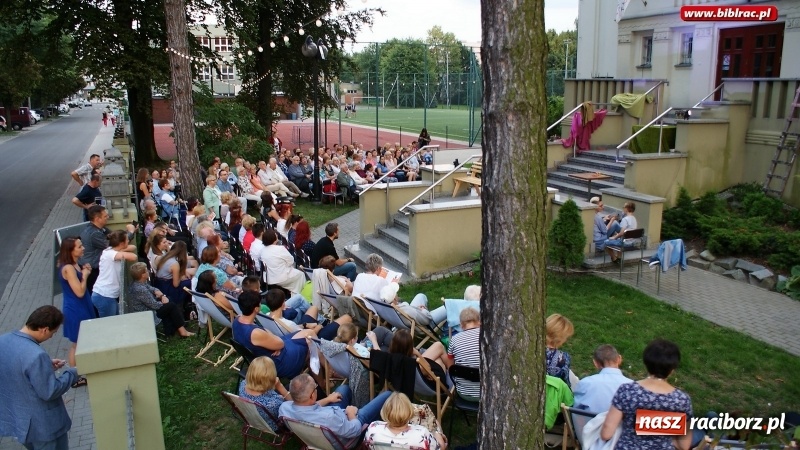 Zdjęcie w galerii na portalu naszraciborz.pl: W kancelarii dyżurnego ruchu Teatru Wodzisławskiej Ulicy  wiadomości z regionu