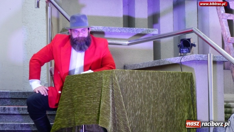 Zdjęcie w galerii na portalu naszraciborz.pl: W kancelarii dyżurnego ruchu Teatru Wodzisławskiej Ulicy  wiadomości z regionu