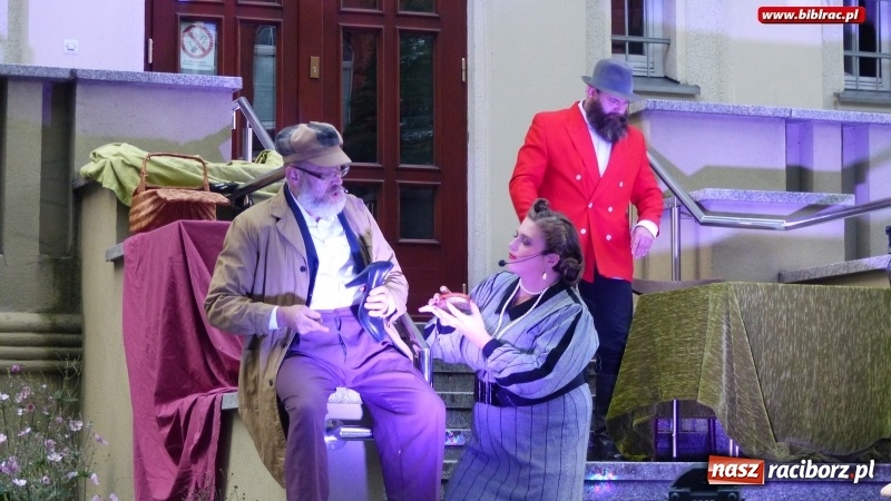 Zdjęcie w galerii na portalu naszraciborz.pl: W kancelarii dyżurnego ruchu Teatru Wodzisławskiej Ulicy  wiadomości z regionu