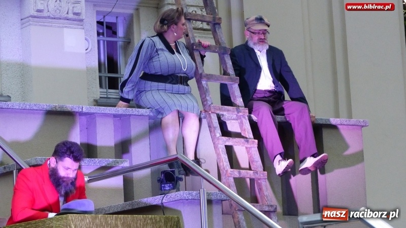 Zdjęcie w galerii na portalu naszraciborz.pl: W kancelarii dyżurnego ruchu Teatru Wodzisławskiej Ulicy  wiadomości z regionu