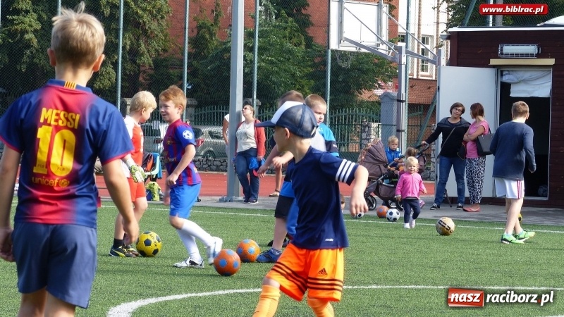 Zdjęcie w galerii na portalu naszraciborz.pl: Lato z biblioteką na sportowo wiadomości z regionu