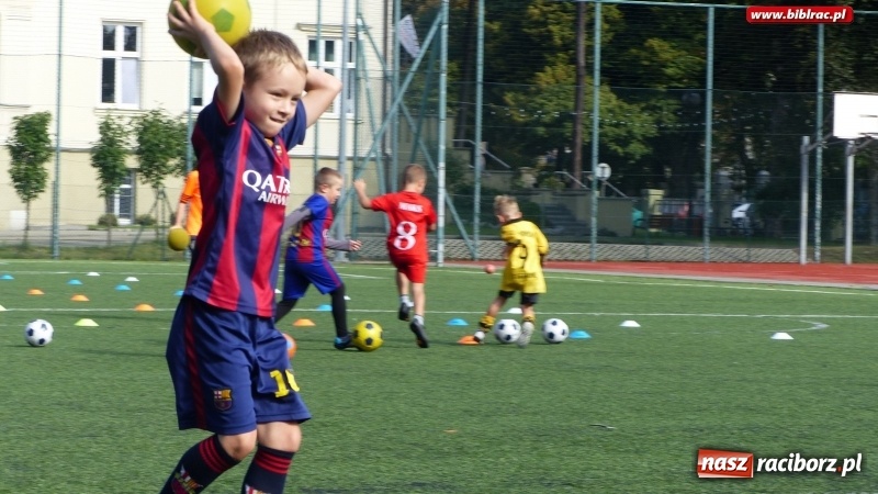 Zdjęcie w galerii na portalu naszraciborz.pl: Lato z biblioteką na sportowo wiadomości z regionu