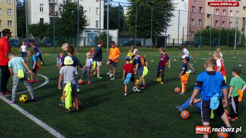 Zdjęcie w galerii na portalu naszraciborz.pl: Lato z biblioteką na sportowo wiadomości z regionu
