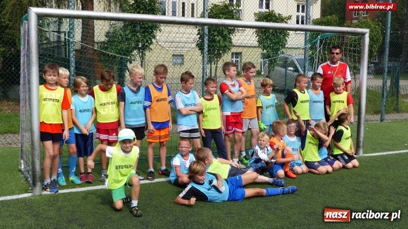 Zdjęcie w galerii na portalu naszraciborz.pl: Lato z biblioteką na sportowo wiadomości z regionu