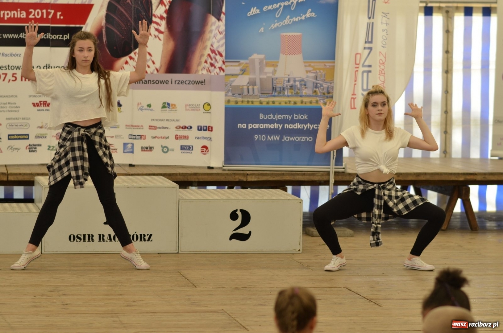 Zdjęcie w galerii na portalu naszraciborz.pl: Rafako Półmaraton Racibórz to nie tylko biegi. W ramach imprezy wystąpiły raciborskie grupy artystyczne wiadomości z regionu