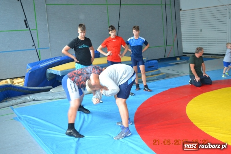 Zdjęcie w galerii na portalu naszraciborz.pl: Zapaśnicy MKZ Unia Racibórz po zgrupowaniu w Niemczech wiadomości z regionu