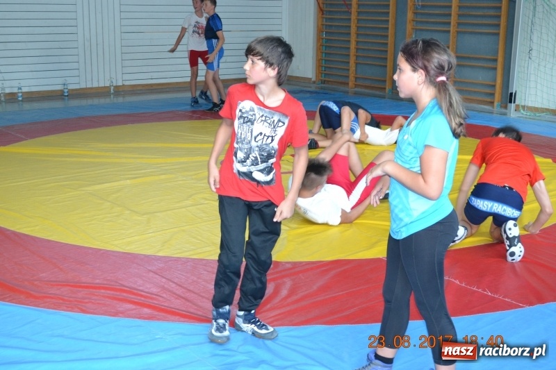 Zdjęcie w galerii na portalu naszraciborz.pl: Zapaśnicy MKZ Unia Racibórz po zgrupowaniu w Niemczech wiadomości z regionu