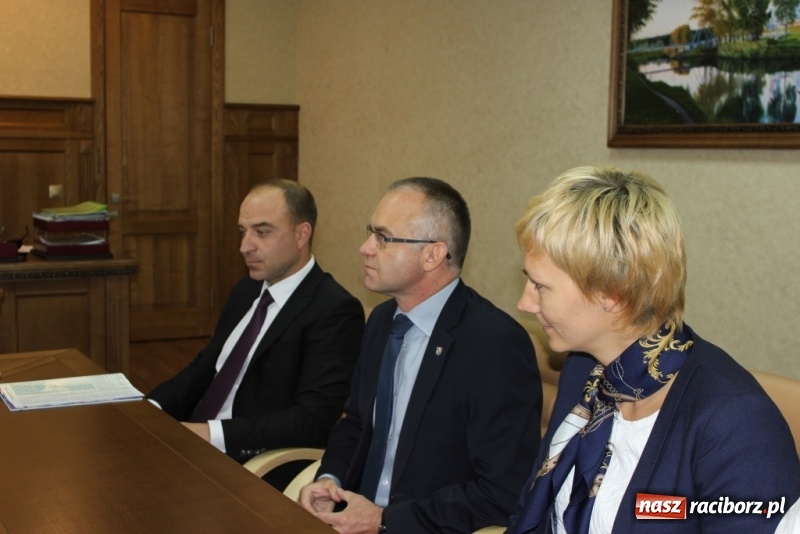 Zdjęcie w galerii na portalu naszraciborz.pl: Zespół taneczny Łężczok reprezentował Polskę na Ukrainie  wiadomości z regionu