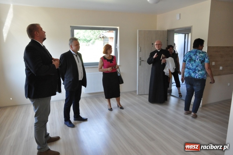 Zdjęcie w galerii na portalu naszraciborz.pl: Krzyżanowice mają nowy dworzec kolejowy wiadomości z regionu