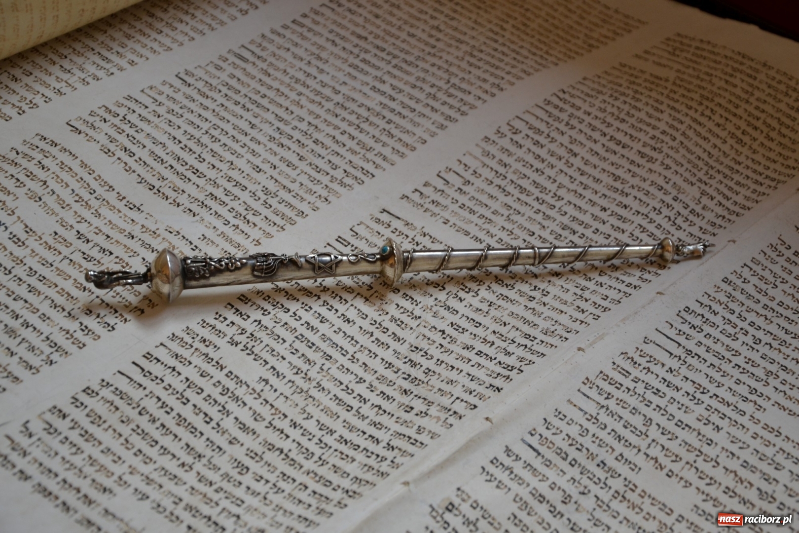 Zdjęcie w galerii na portalu naszraciborz.pl: Wystawa historii Biblii, jedyna taka w Polsce, już na Zamku Piastowskim  wiadomości z regionu