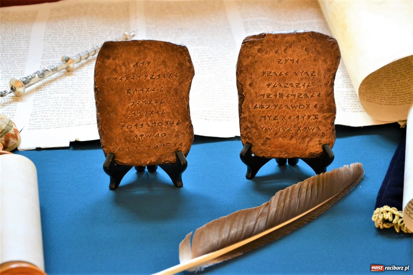 Zdjęcie w galerii na portalu naszraciborz.pl: Wystawa historii Biblii, jedyna taka w Polsce, już na Zamku Piastowskim  wiadomości z regionu