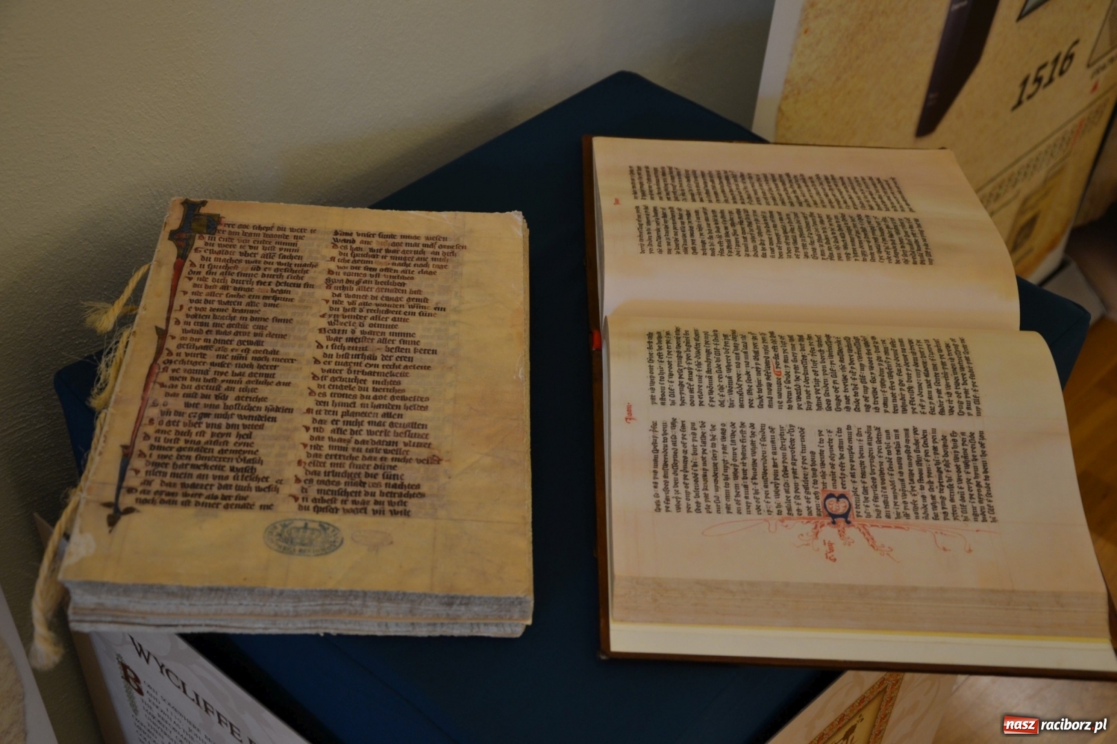 Zdjęcie w galerii na portalu naszraciborz.pl: Wystawa historii Biblii, jedyna taka w Polsce, już na Zamku Piastowskim  wiadomości z regionu