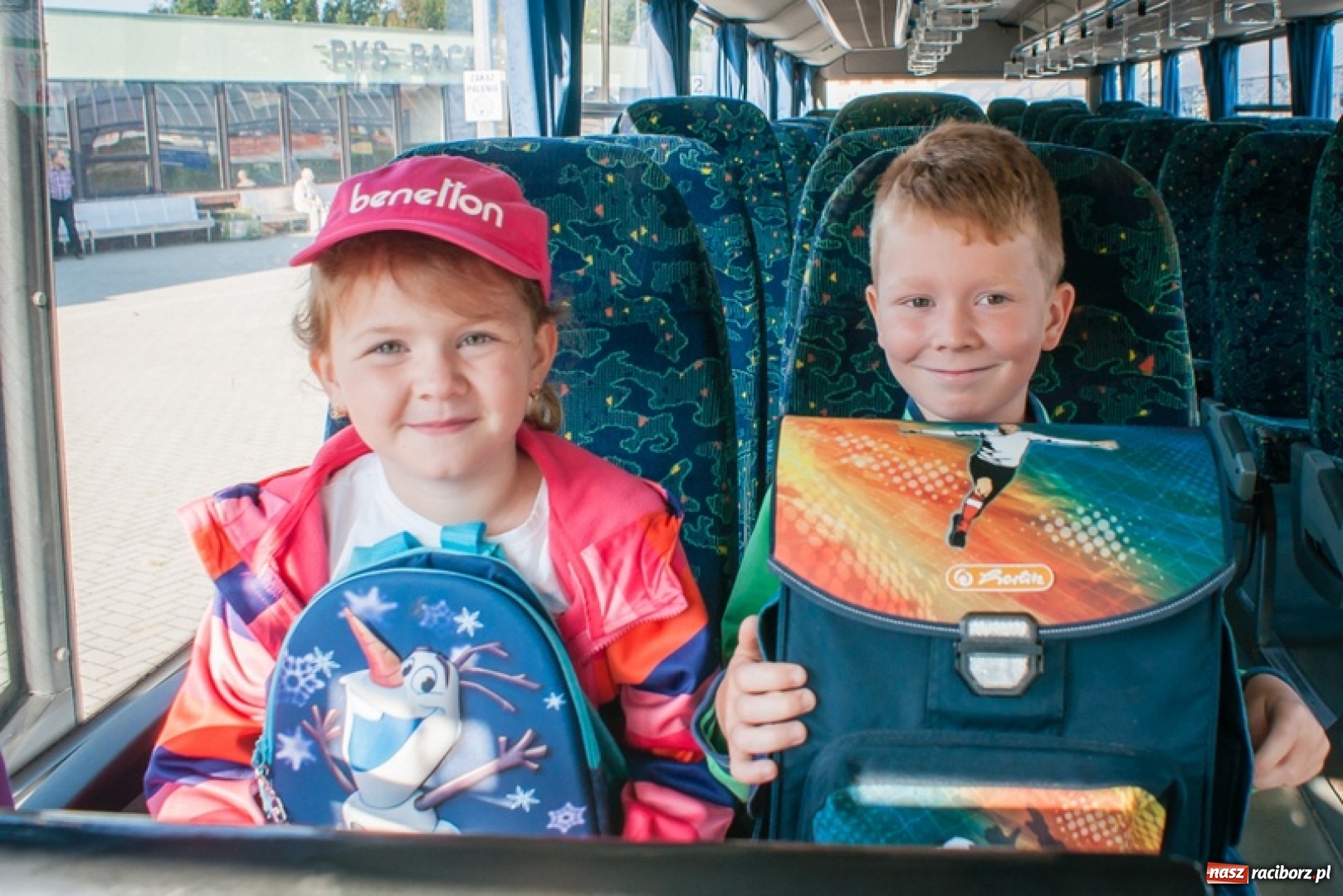 Zdjęcie w galerii na portalu naszraciborz.pl: Nowy rok szkolny – nowy rozkład jazdy. PKS Racibórz wprowadza zmiany wiadomości z regionu